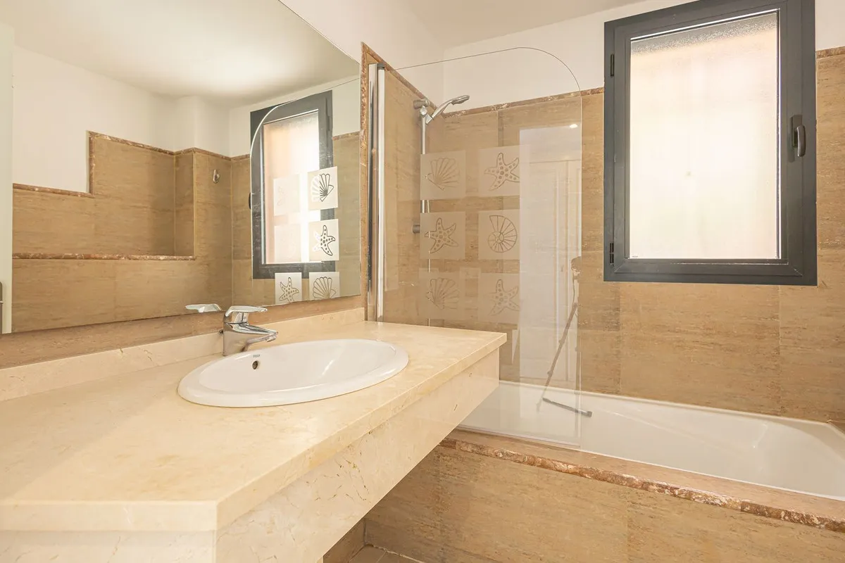 bcb7af38-2ca1-49c1-90d2-3305dc23c871