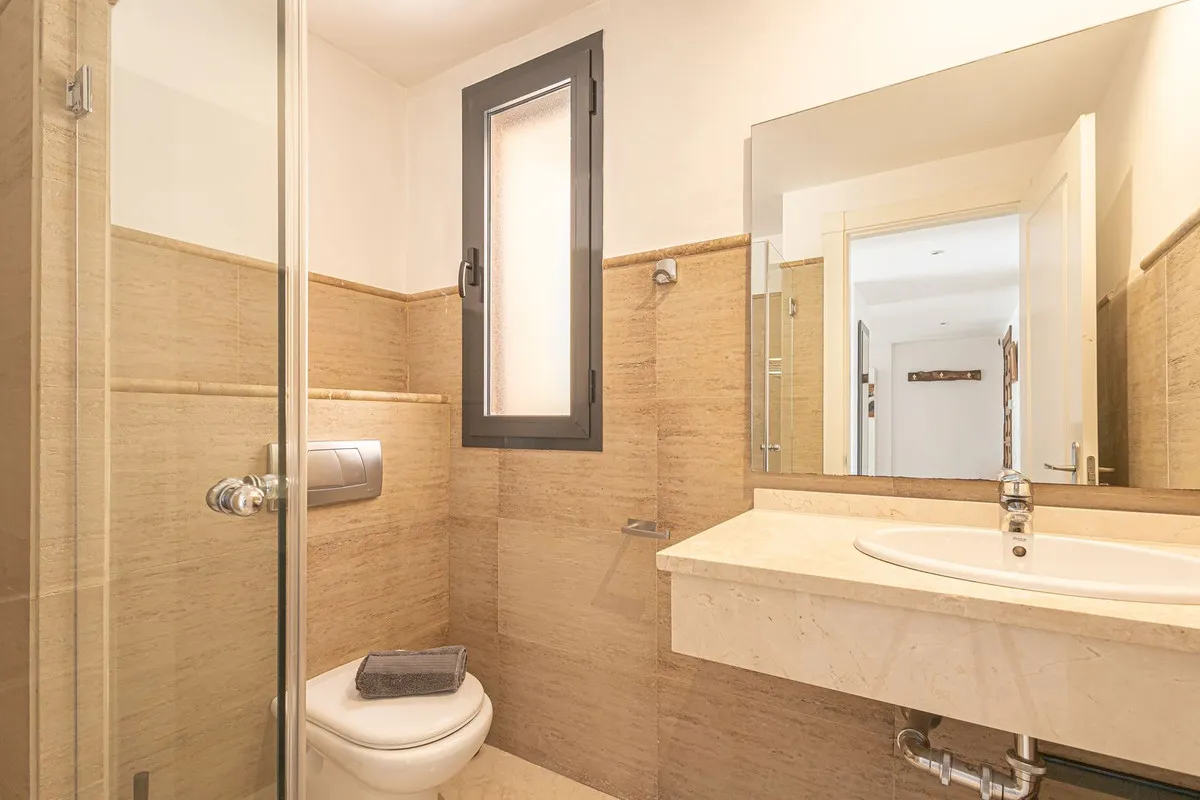 c354ad85-9c7a-47a4-b39f-1708b34cc1b6