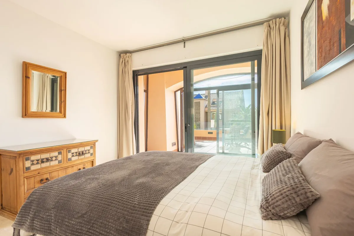 d1973387-11b7-43c6-927a-e361172acea9