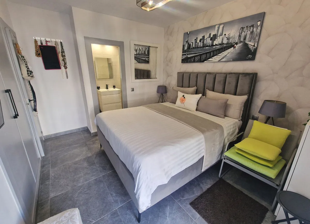 52c0d93c-48f3-4e3b-8ab7-6eb1421c0861