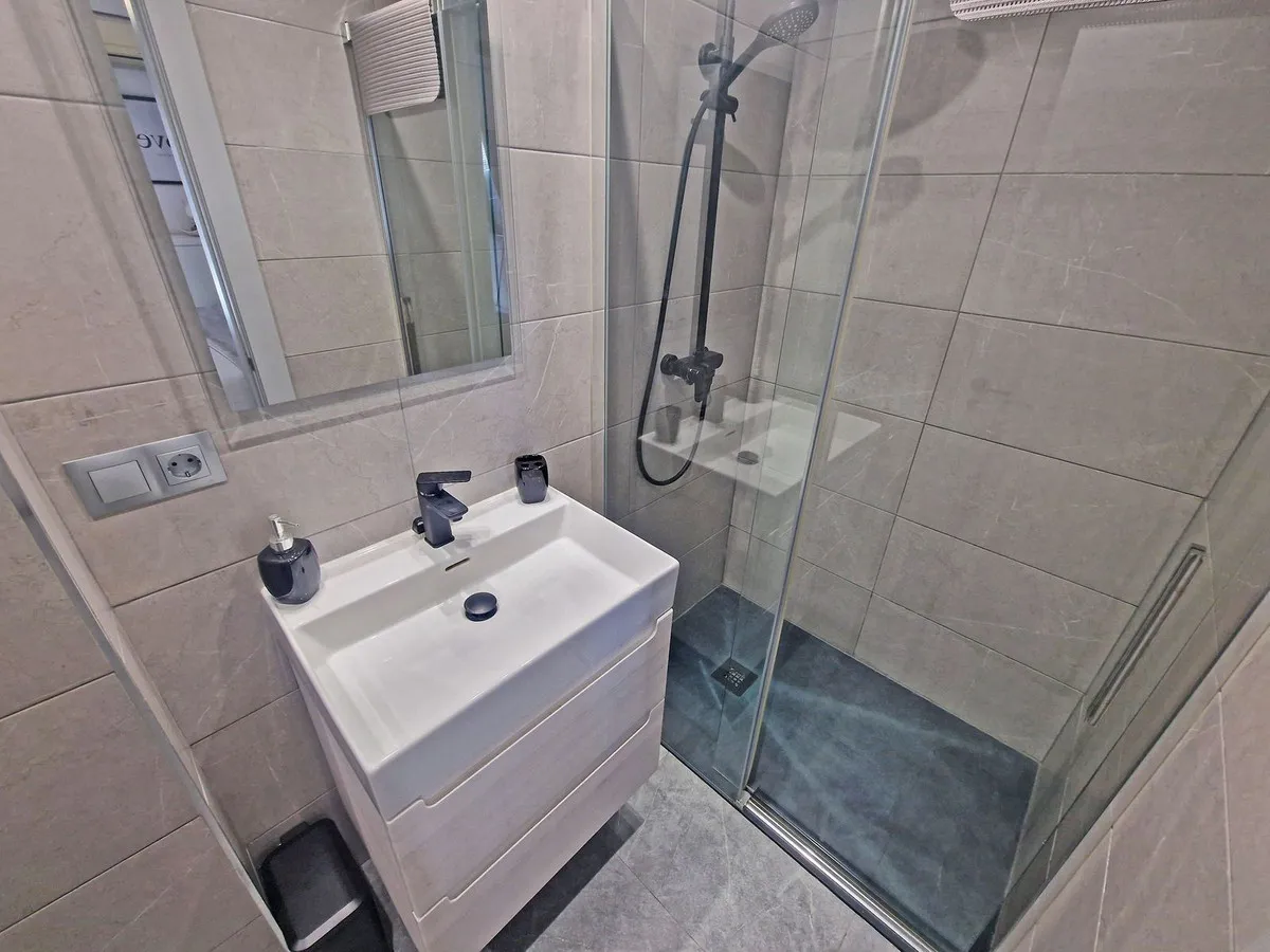 5de4ff02-3c3a-4a5d-a73e-68c82315f386