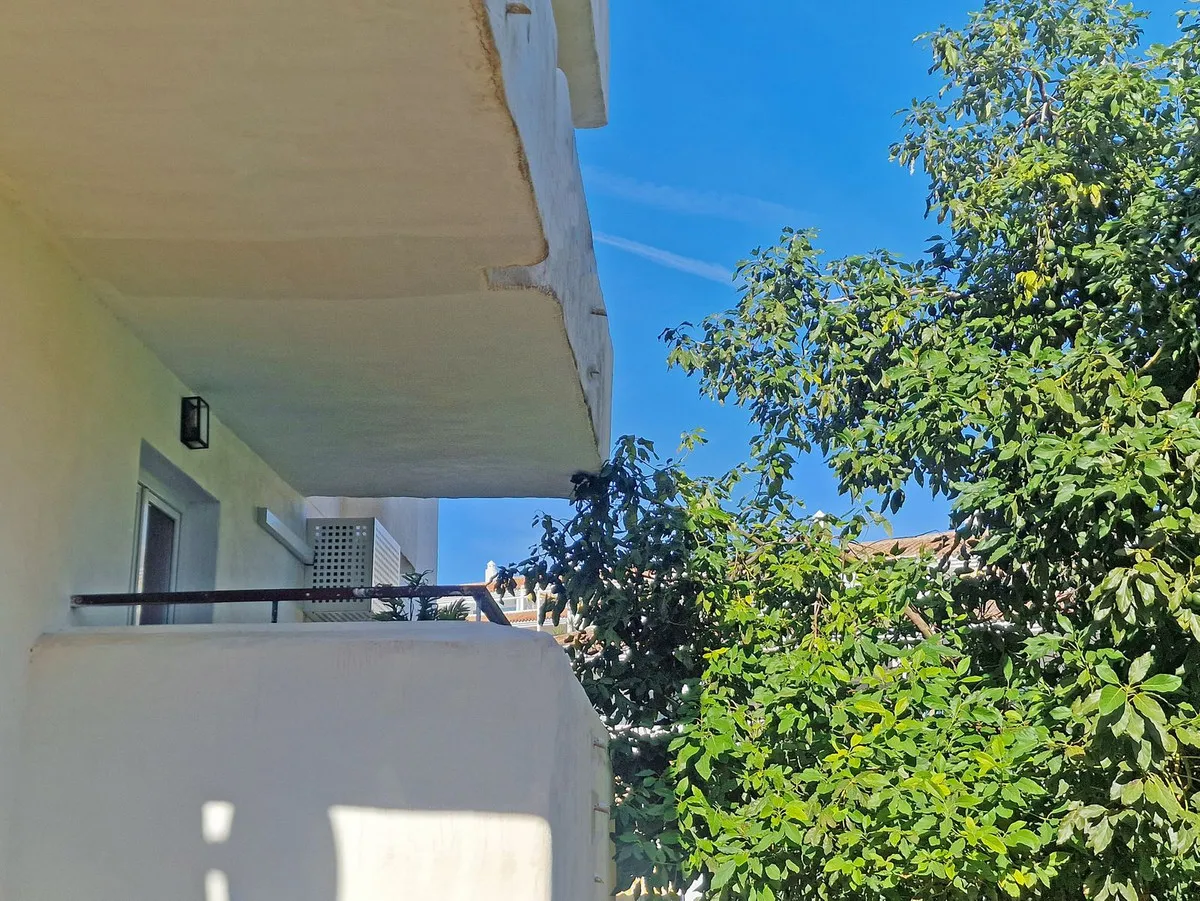 6393e160-0eec-43ba-82d1-2368a7c37326