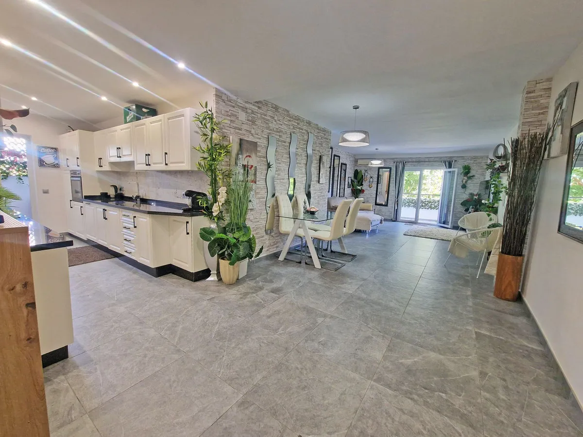 c6378d51-29cc-4f94-9f22-bf7b23c64182