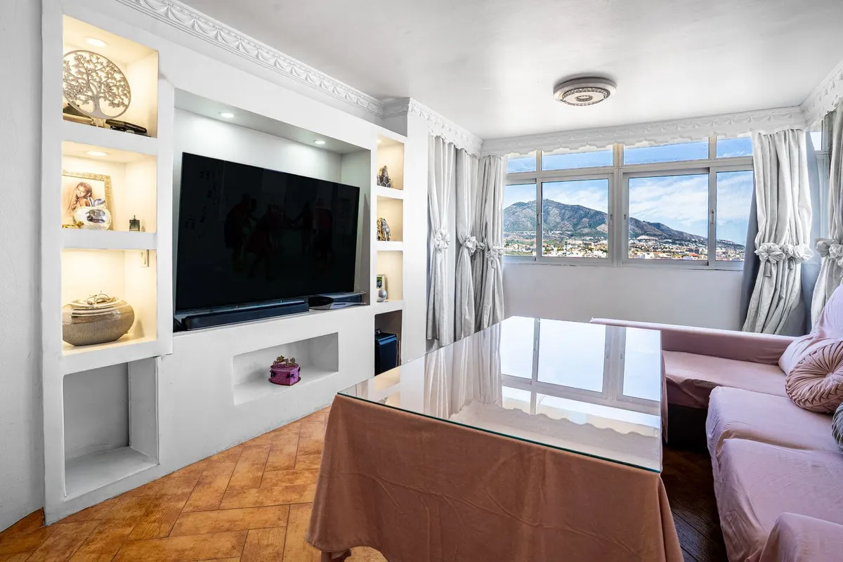 f6281c42-226f-444c-88dc-b5f2a4ba8a93