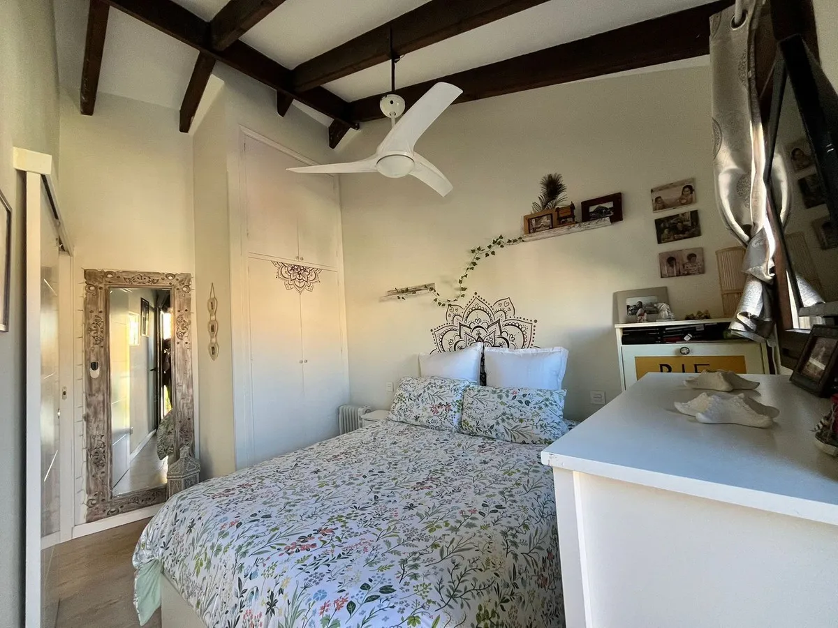 b759a332-f680-4319-b259-b97fea16f8f3