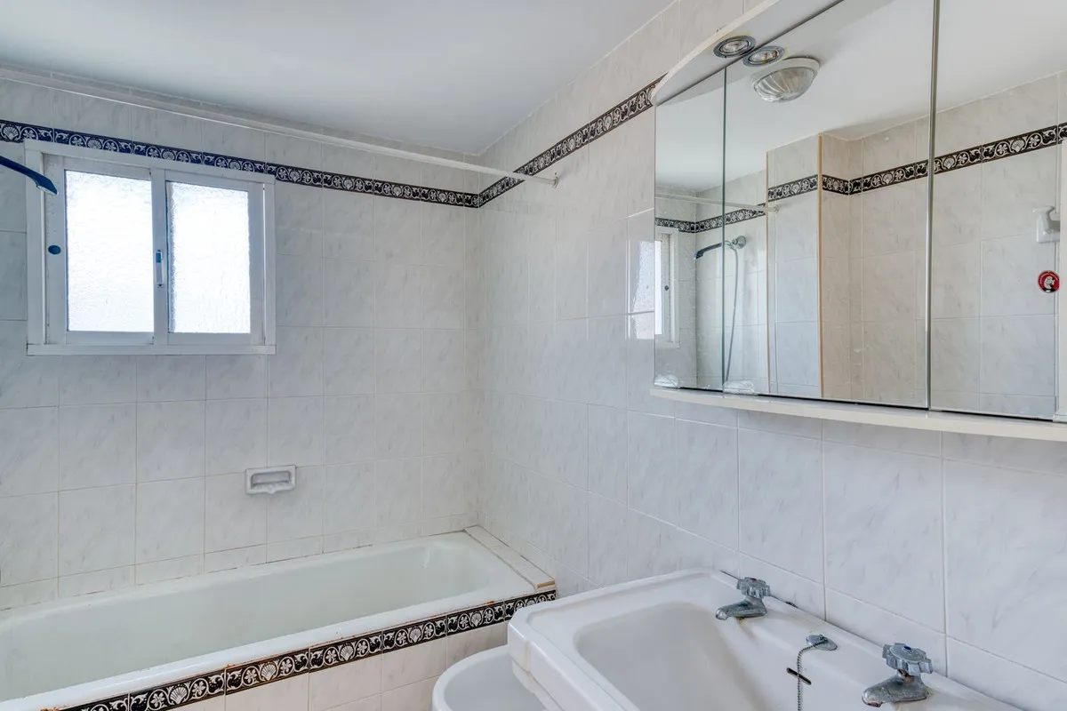 23eafa85-15bf-4296-b297-0a4417f4b066