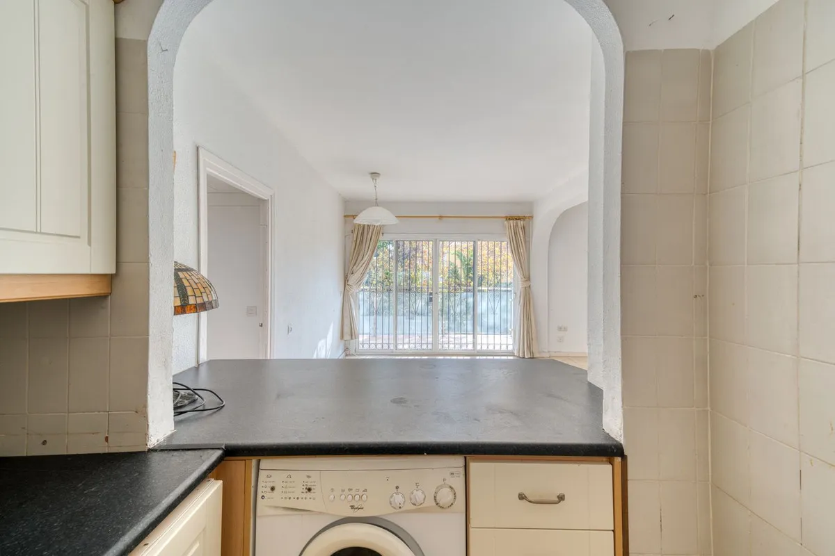 3b7c4047-b21c-41d4-a8c6-ba9f57a57556