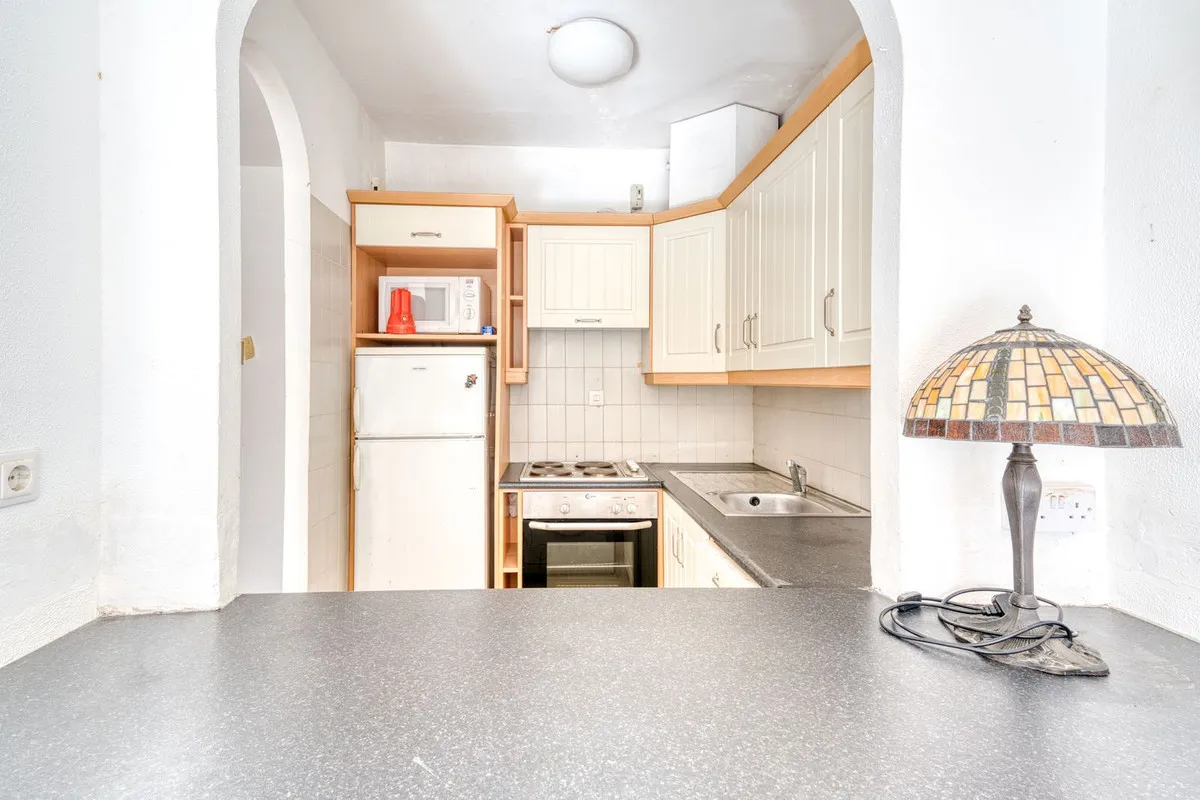 cb703b33-787e-4c08-b492-758aadc9b1dd