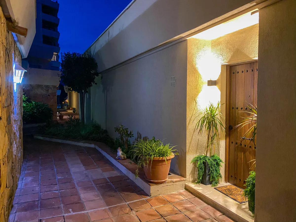 a7d6f739-484c-4512-b860-58005d10e853