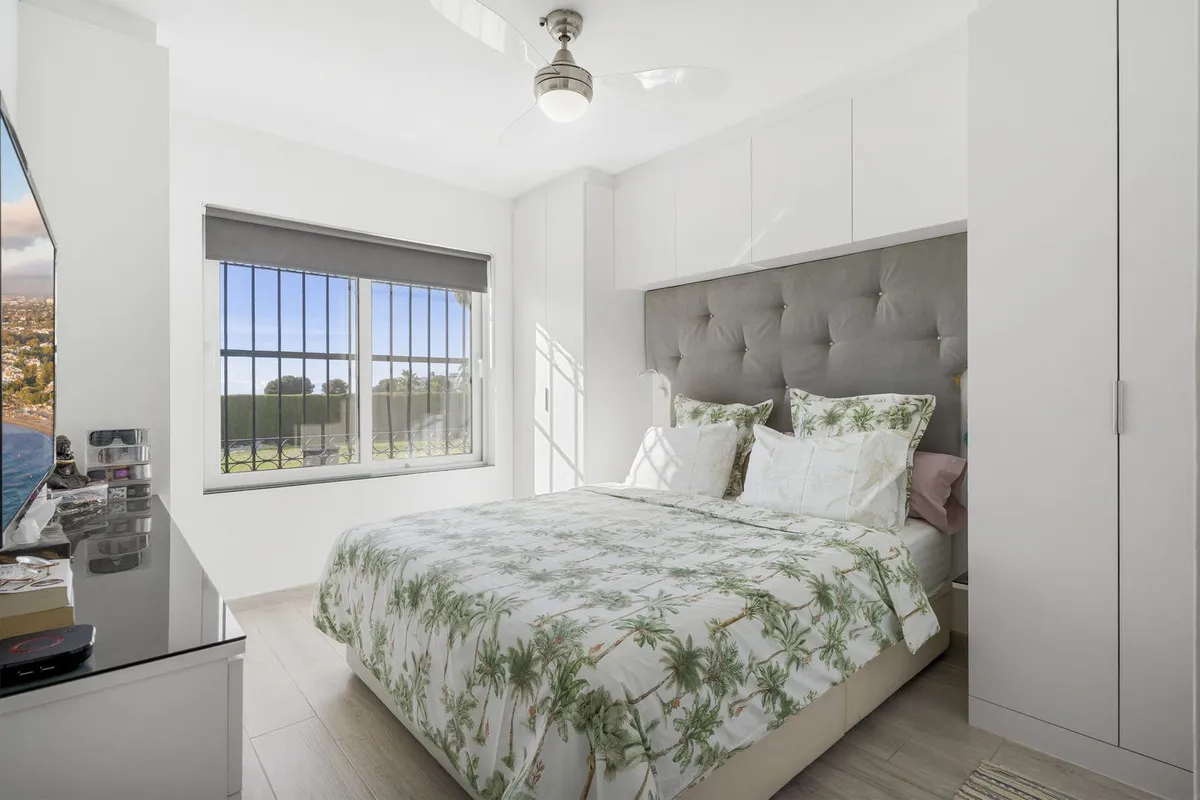 06020ed0-0a5c-49eb-a50a-e91994904d02