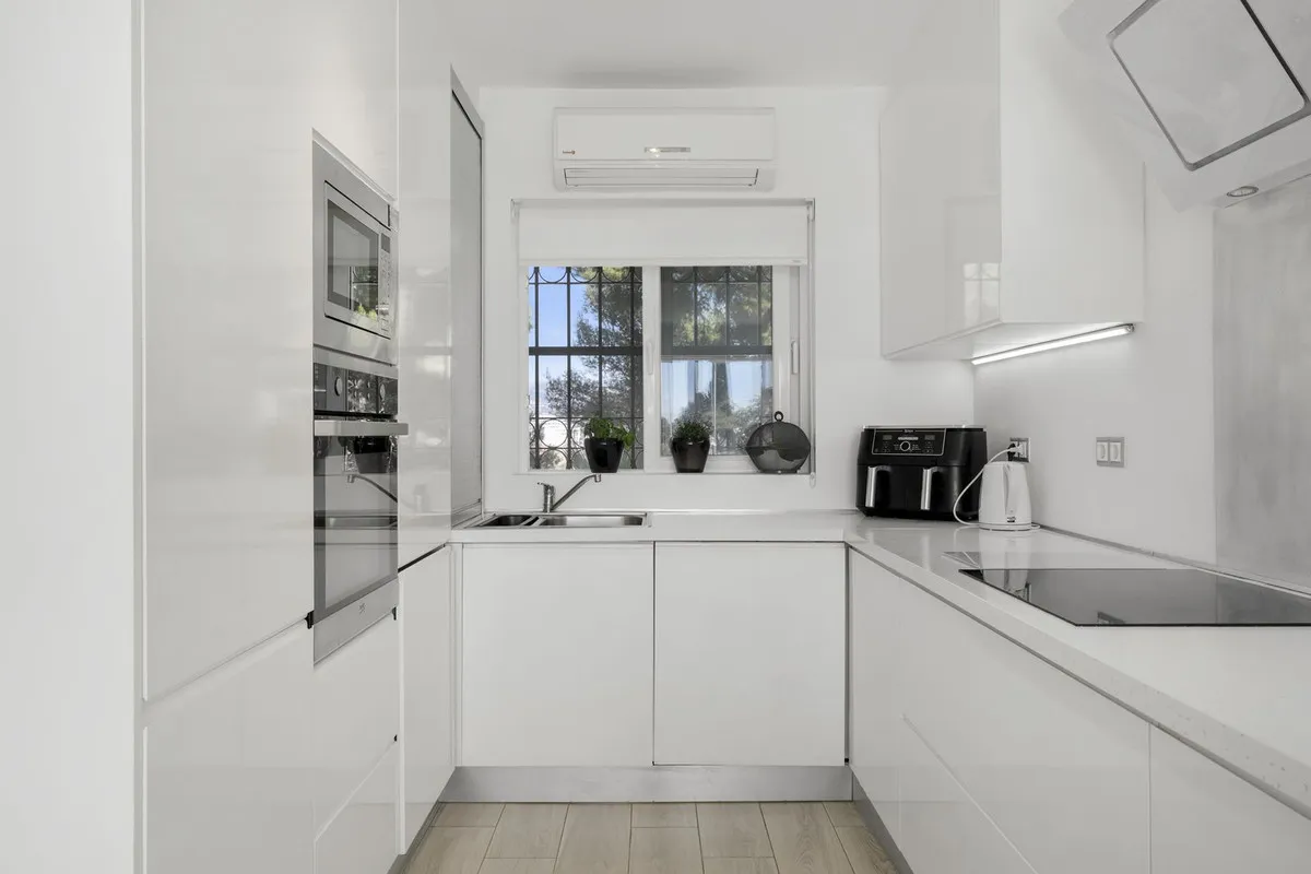 3cc8449d-e5a8-46df-9eac-efebabf20551