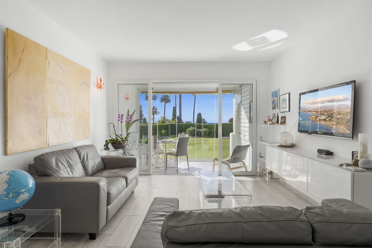 Sea-View Retreat in Monte B, Miraflores