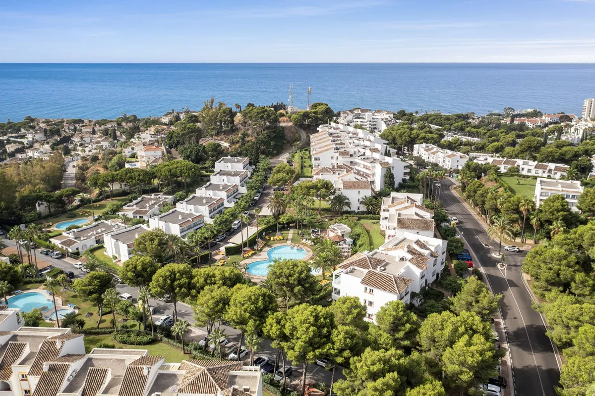 ea6bb787-12a0-4e2f-a863-aaff806fdf4a