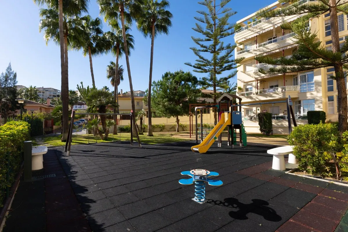 17227a37-0c24-4a02-8f96-c964e83a4a55