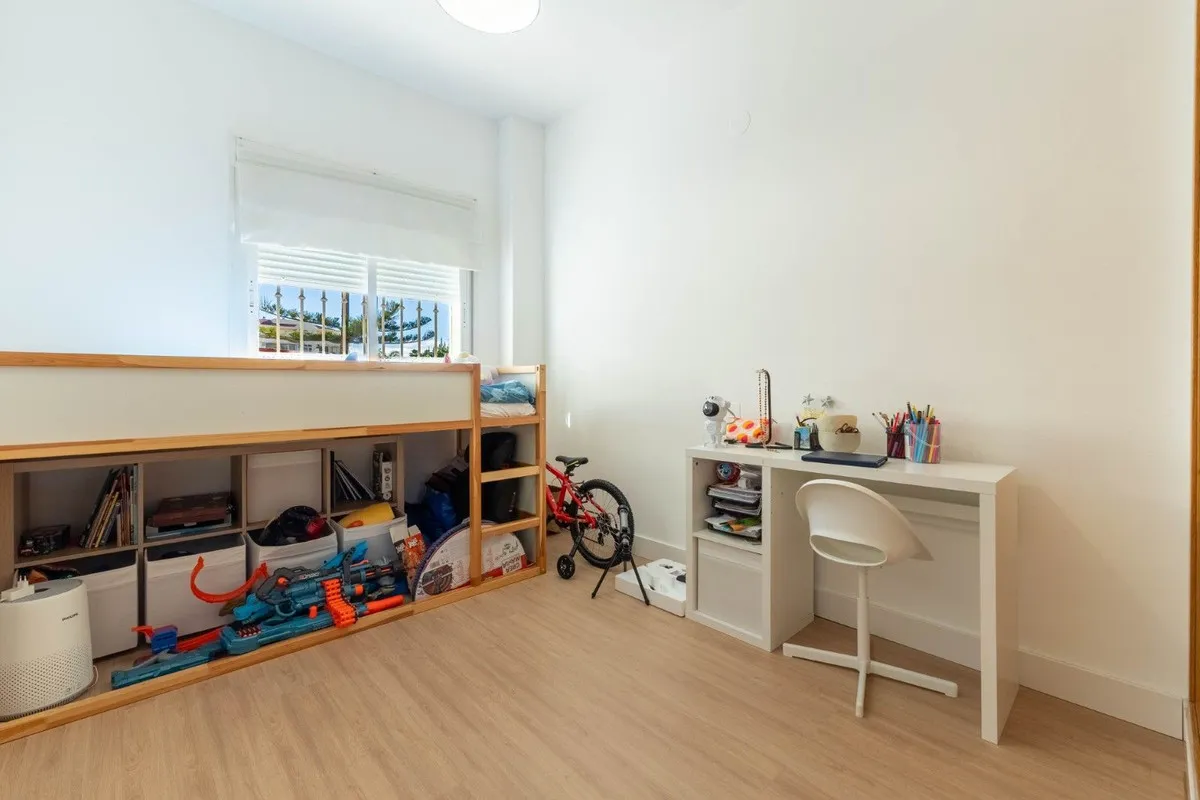 2831447a-fe8b-45bc-8a76-391c07a3c670