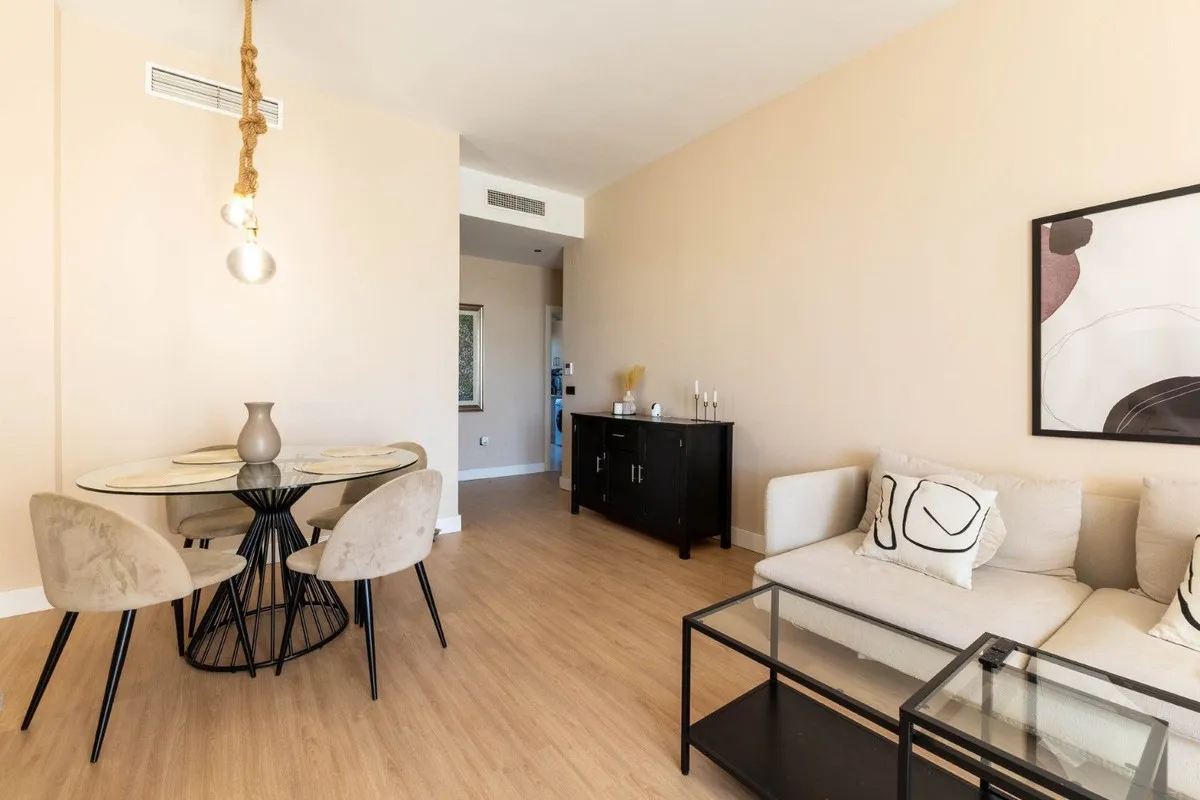 b219f469-501a-4254-8570-a845c7952319