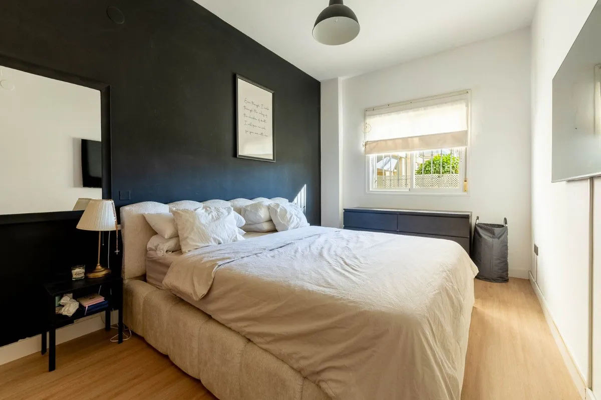 c4ff5f9c-f4bb-4002-9a8a-d92af7d906e9