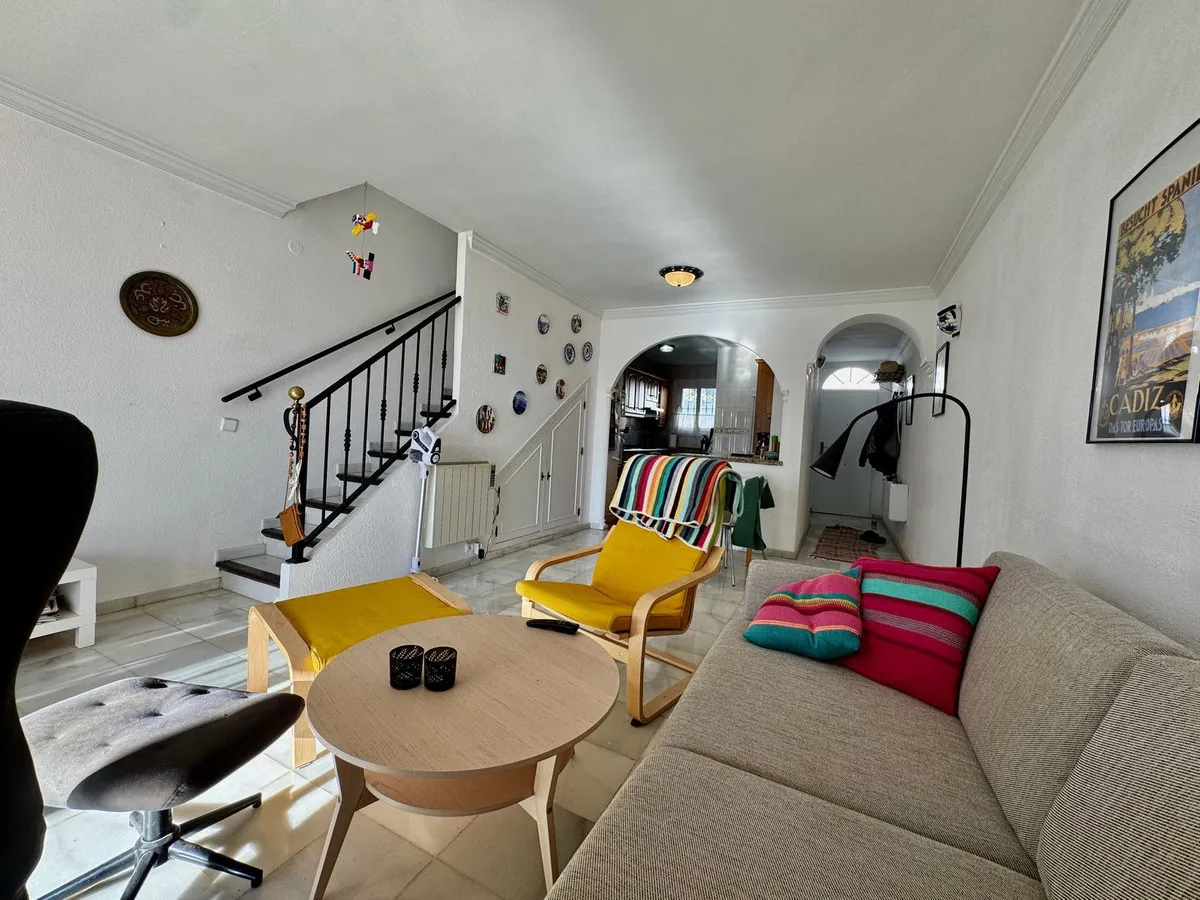 4d92bdf3-2569-4f55-b3b8-31912f638008