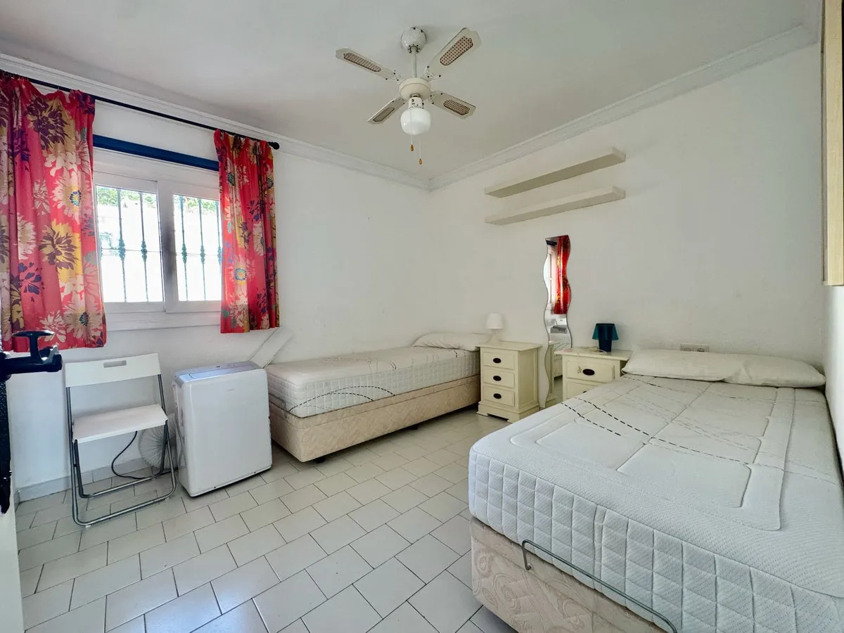 a615354e-46d3-4d63-ac26-774b924fb86f