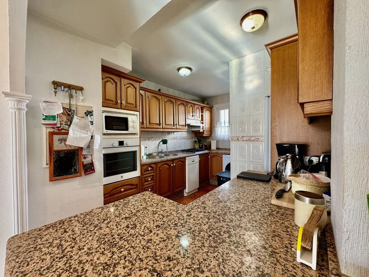 d6f39780-2c62-4bba-a2e4-1e52540fb245