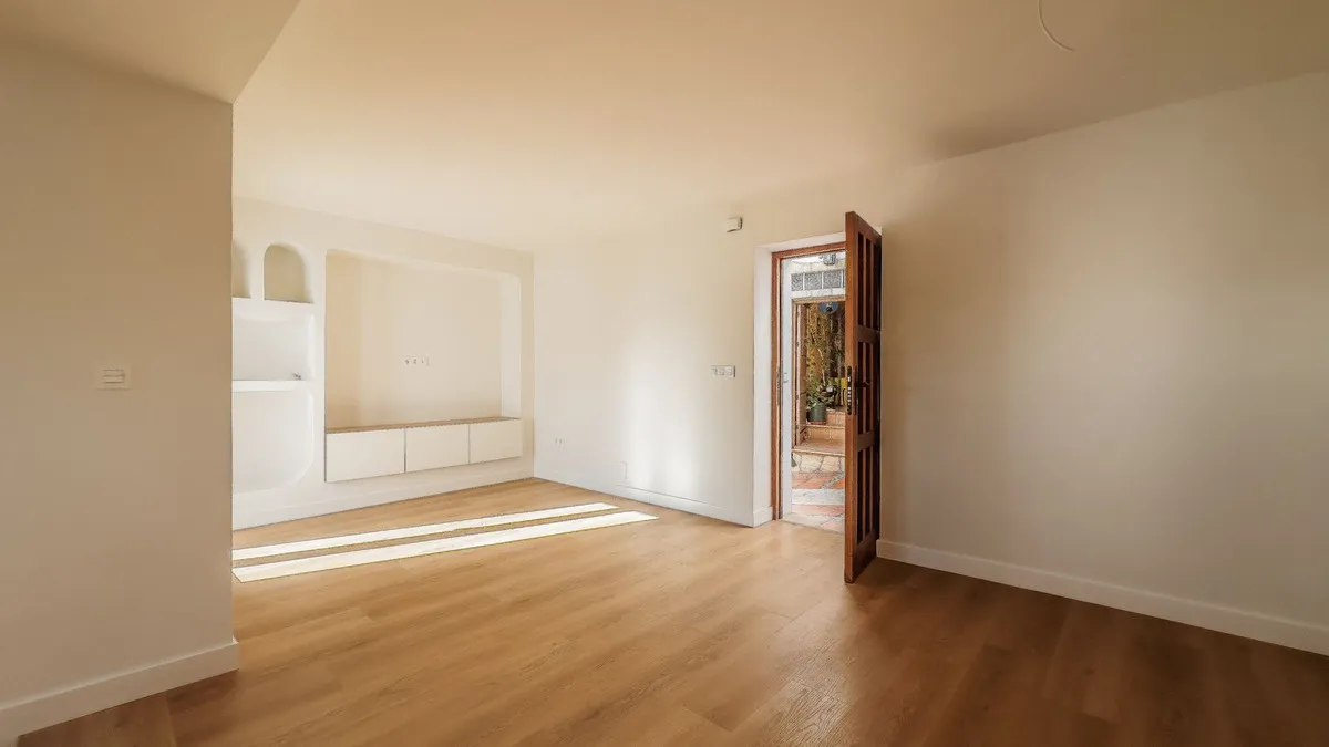 30bd2b9c-42c2-4765-89b1-b7da25554a9e