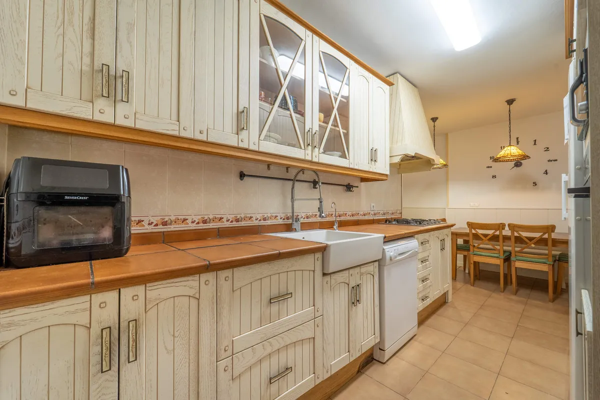 63161ecb-6789-4f97-8576-399c16fb2420