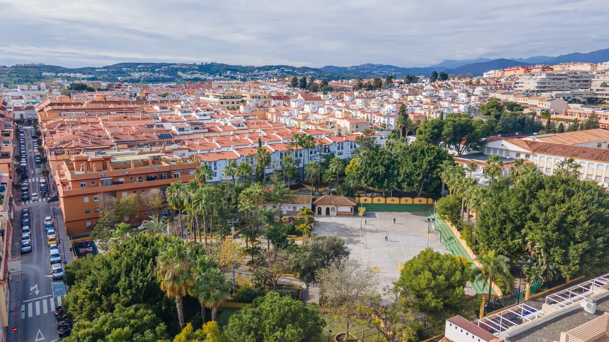 9a31aa53-737e-4e31-99fc-0446de0f6b23