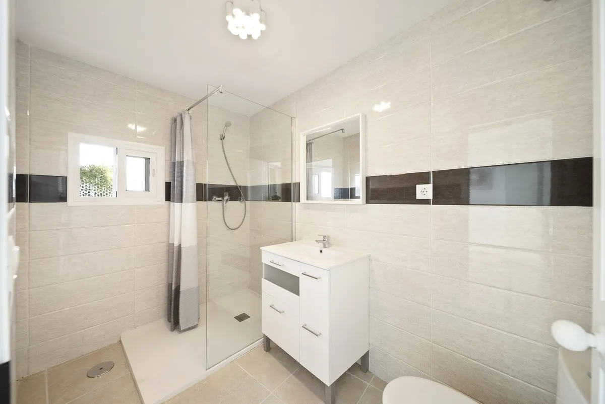 16e9c070-7998-4abc-bf83-3c3da71a98d6