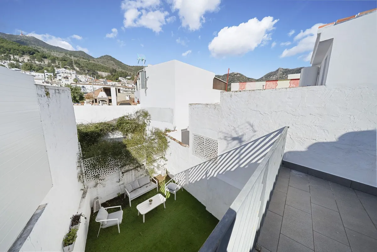 d463749f-7906-4698-a055-48308239c0a2