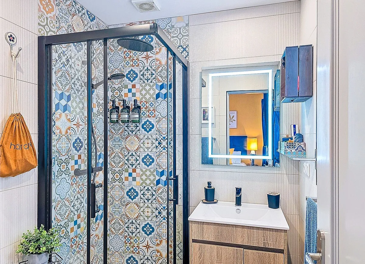 59d8a82c-f03d-46d8-9f7f-32cd00f86e20