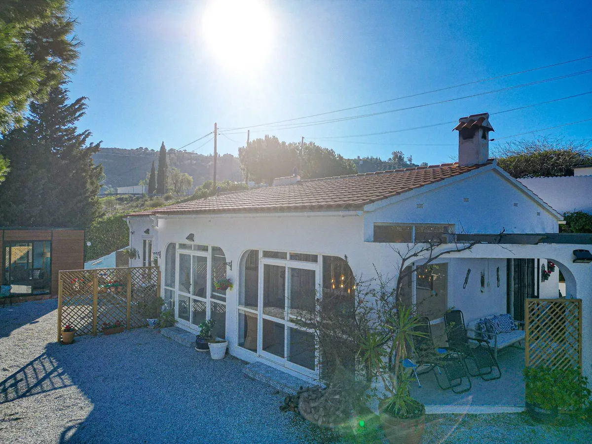 ae87d7f6-dedf-43ce-9579-ade0c0d2d283