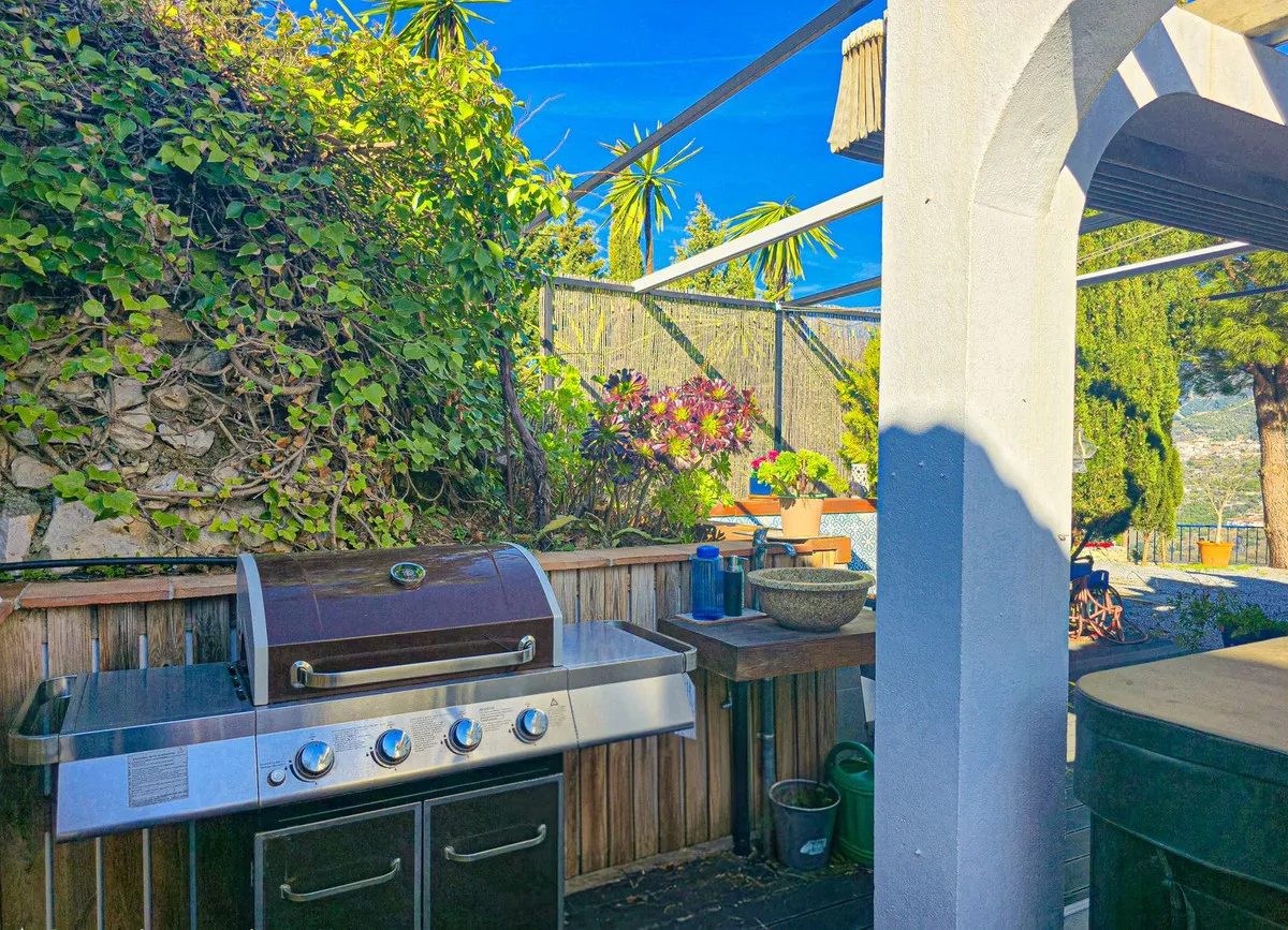 b9a1438b-3127-483a-b10b-6882b37675d6