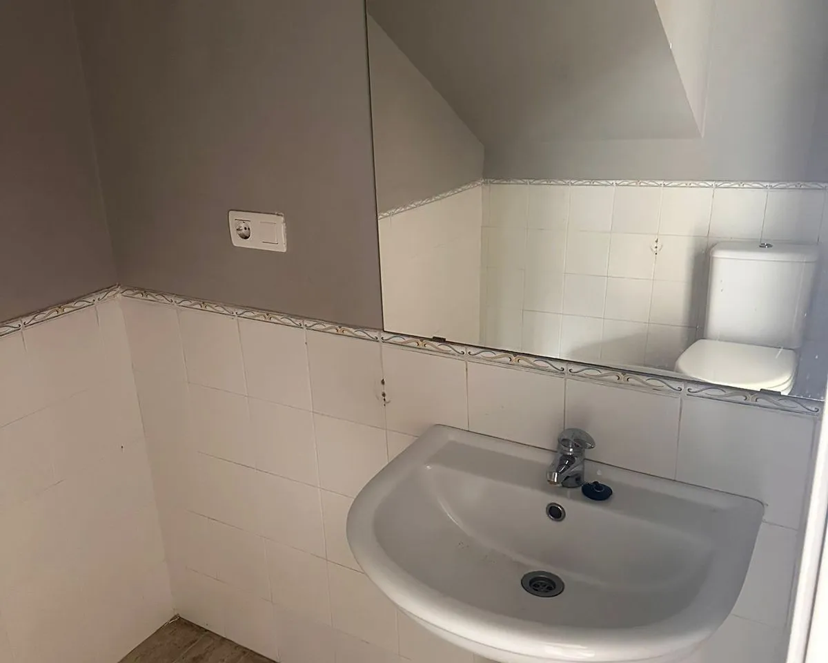 964183d1-1c83-4231-87b3-cc1f08178903