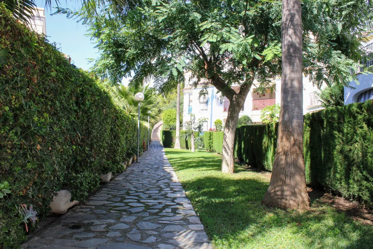 77c75567-1415-43c0-a337-087425ee6441