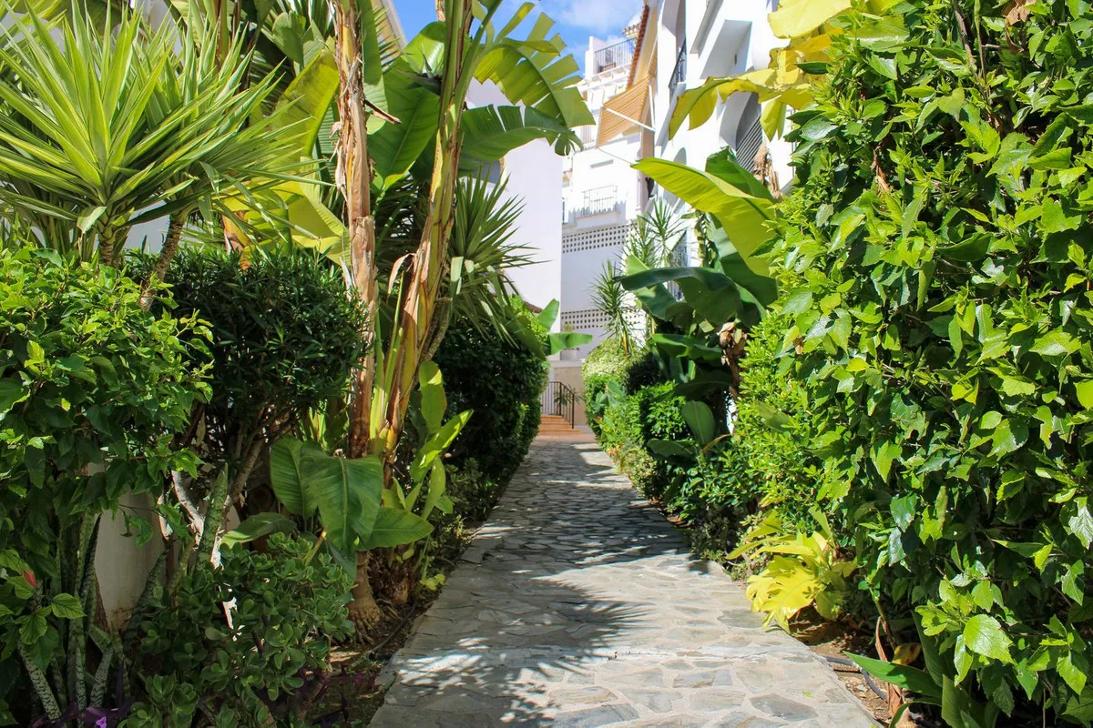 e60fbcb8-2f9f-4fbc-a1ab-ad0d8843f90d