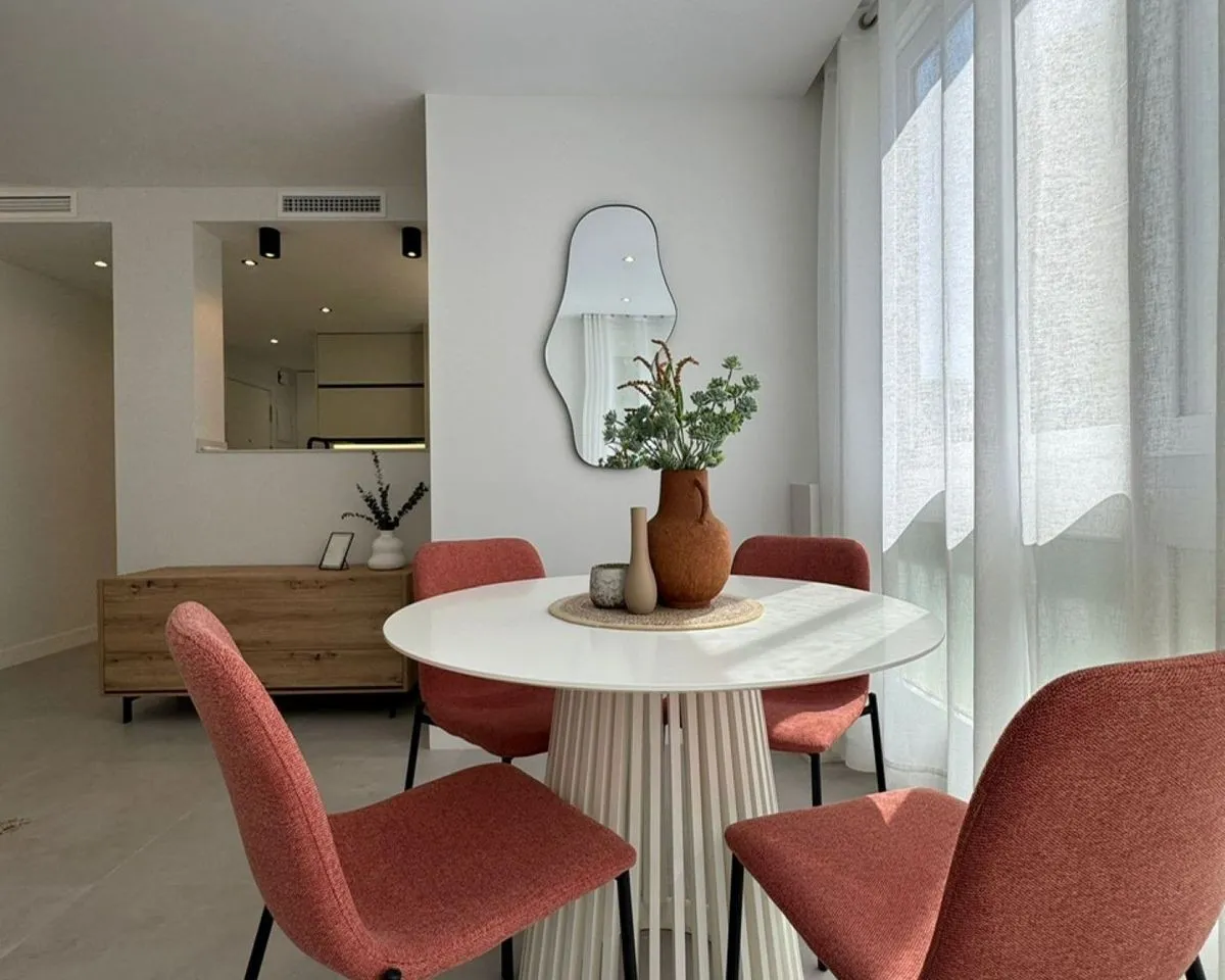 ded8ee8e-153e-4d30-a9de-c3d0bfd3d75b