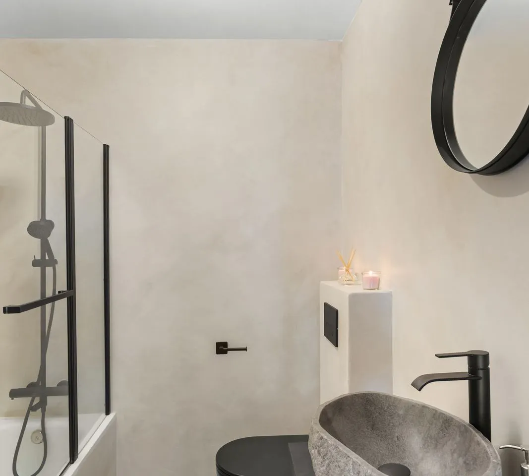 09236bd6-1268-4969-8485-36d1985841ce