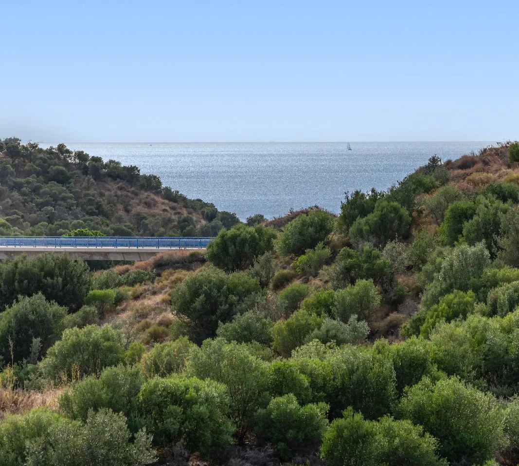 6743e42d-f273-4cf8-a6d3-89367c7bec3c