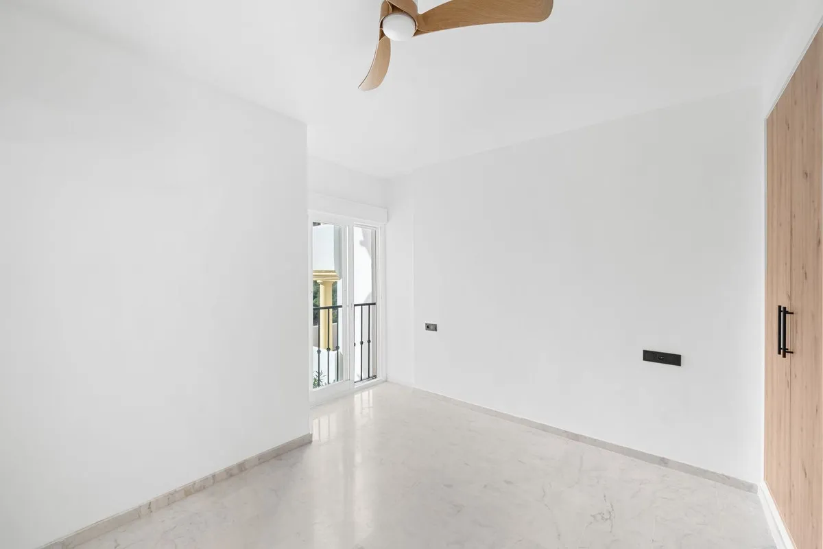 92a8ac28-a45d-479f-9e64-160c4c114795