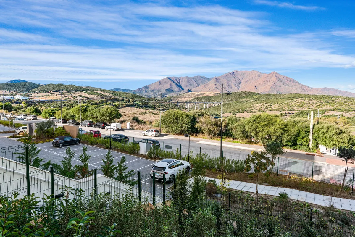 b27f4fba-32ca-42a0-a1f0-b4981e126aba