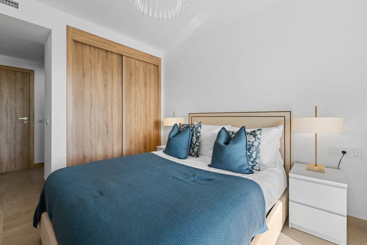 e6238e00-ac4c-44e4-83f2-700d1886f992