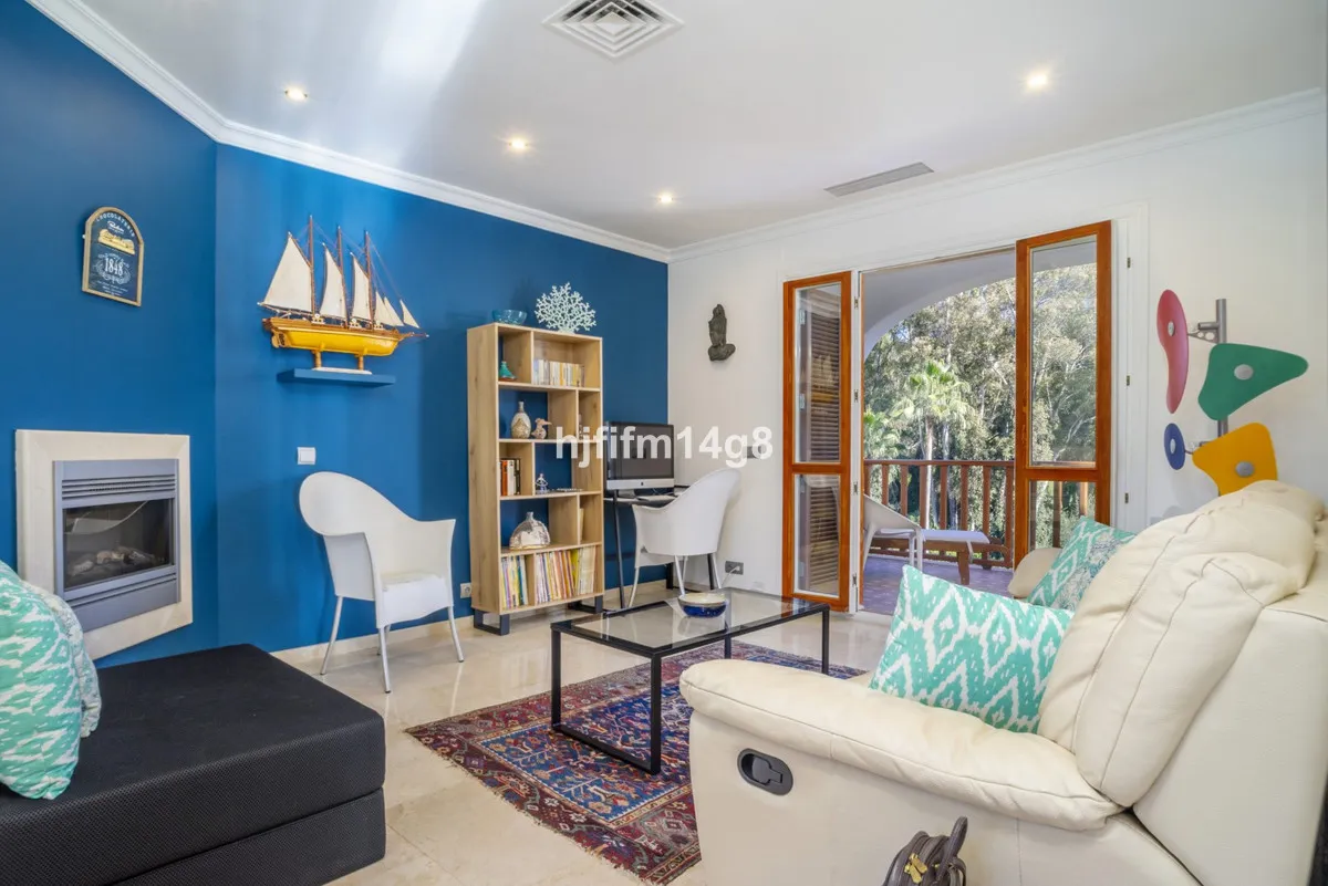 61d7b017-b57f-45db-8e19-69ba2d937ed7