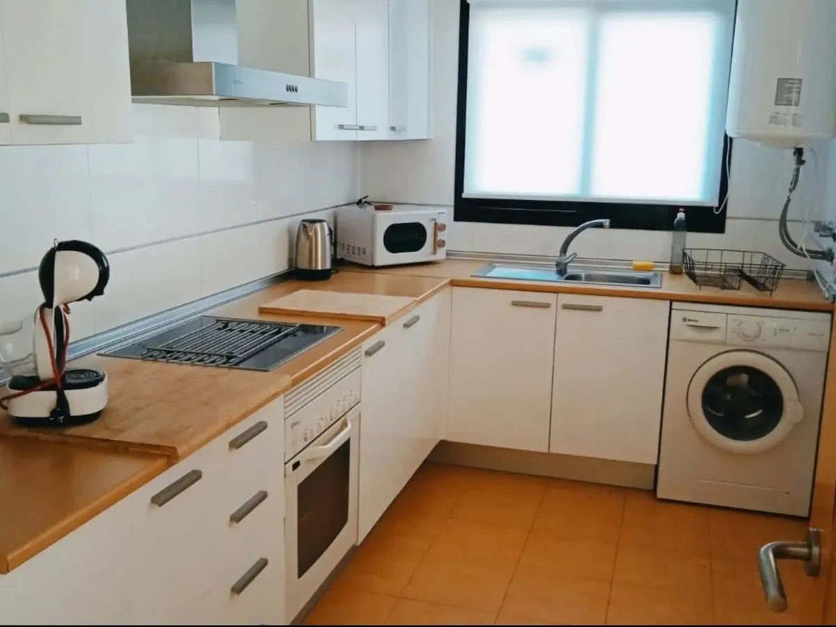 d909c073-6879-44f0-b3e7-d388afff3544