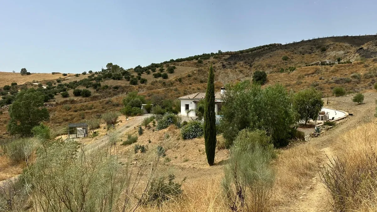 48fa1f43-99d1-40b1-b917-c3b5b57cb76f