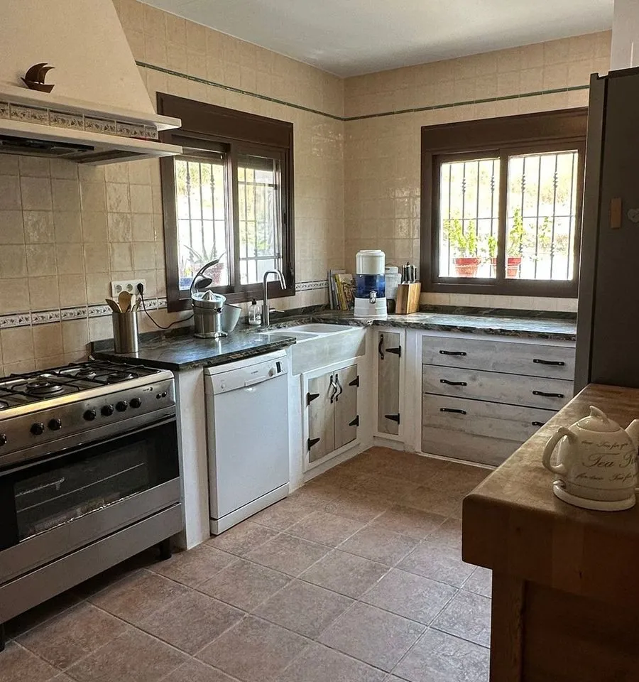 d42470a1-c9b3-477f-a6b9-dd1997467fb1