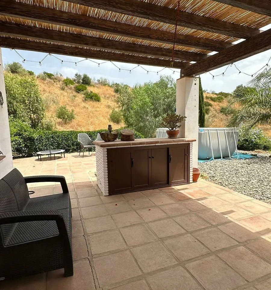 e080d0fe-fe69-41c3-8582-ce0120f36045