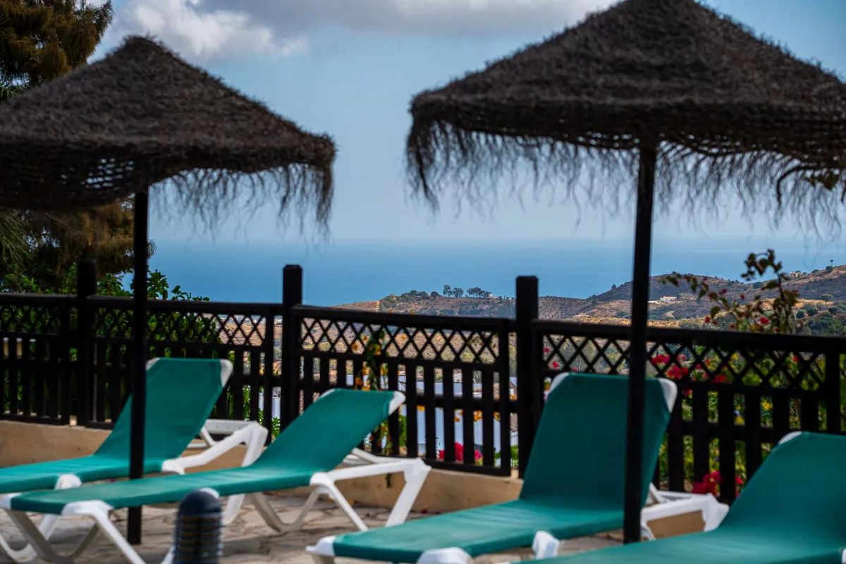 51ba5014-75f8-45d0-b976-eb2fbdffe124