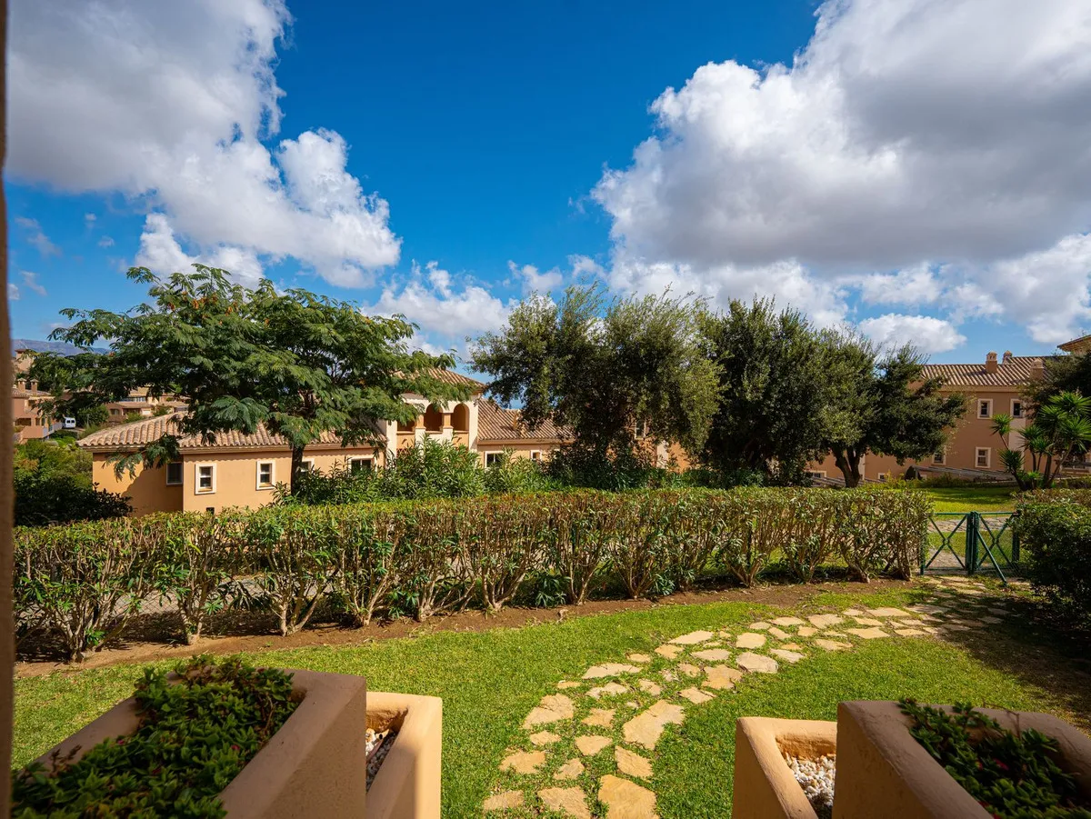 6d183537-ebfc-44b3-8afa-1a5098fd64d5