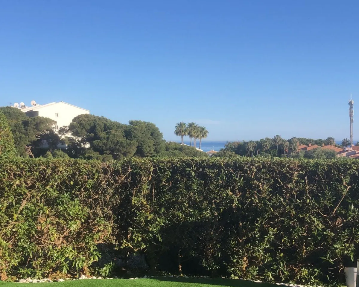 4d136b6f-1a94-43ca-b0a0-7d726cce2a32