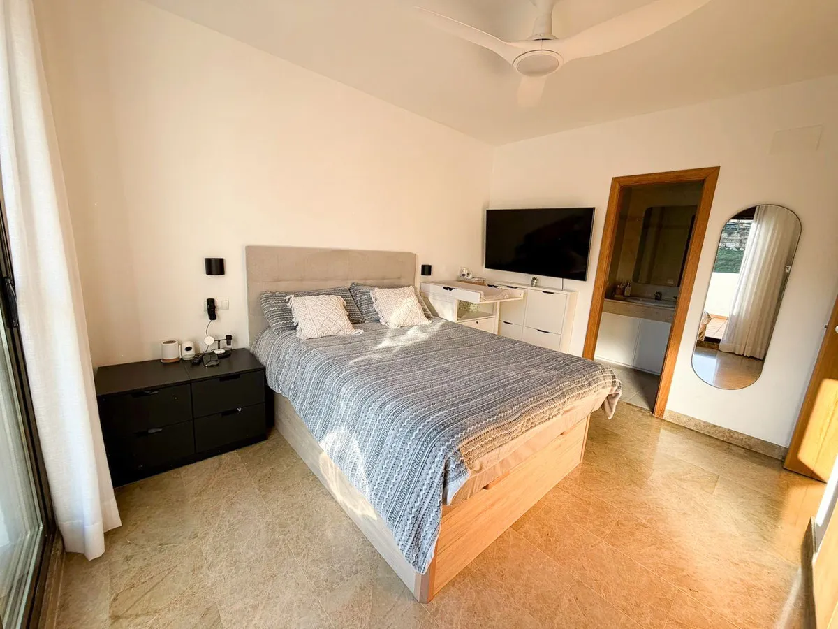 396a8807-ad52-4dcd-b6a3-f43c8e75ec9c